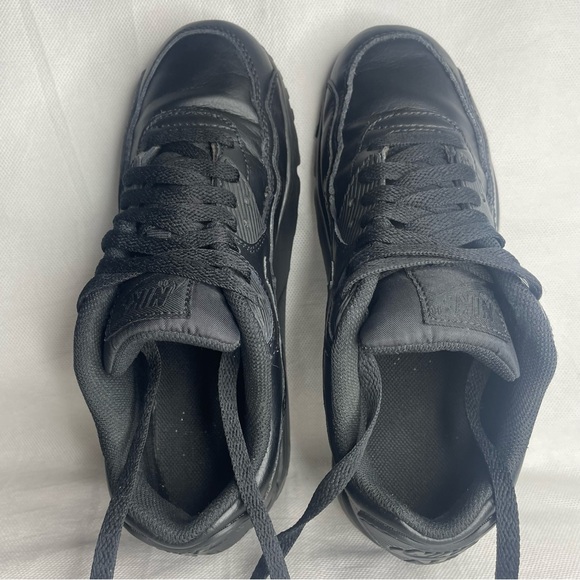 Nike Air Max 90 LTR Kids Sneakers Size 5Y Triple Black 833412-001 - Picture 12 of 15